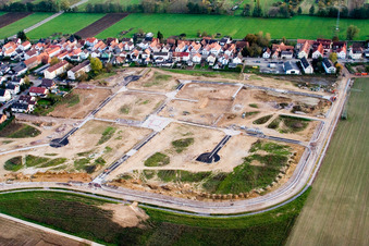 New development area Am Höhenweg in Kandel in the state Rhineland-Palatinate, Germany from a drone