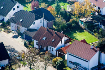 Klingbachstr in Steinweiler in the state Rhineland-Palatinate, Germany seen from above