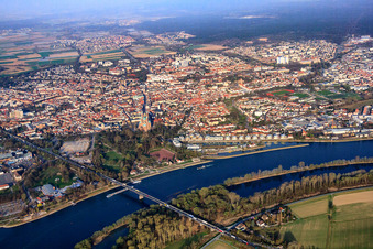 Aerial view of City view with B39 Salier Bridge over the Rhine from the southeast in Speyer in the state Rhineland-Palatinate, Germany