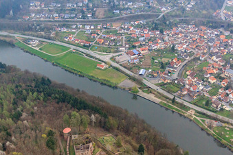 Aerial view of Minneburg above the Neckar in the district Neckarkatzenbach in Neunkirchen in the state Baden-Wuerttemberg, Germany