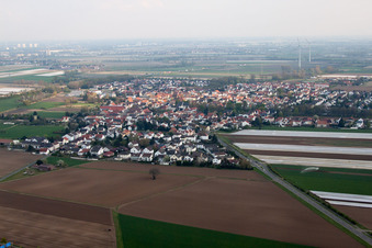 Heuchelheim bei Frankenthal in the state Rhineland-Palatinate, Germany from above
