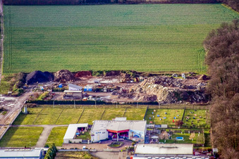 Industrial estate in Horst, Gaudier Recycling behind Disco Alpha in the district Minderslachen in Kandel in the state Rhineland-Palatinate, Germany