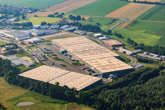 Horst Industrial Estate, Zufall Logistics Center in the district Minderslachen in Kandel in the state Rhineland-Palatinate, Germany from the drone perspective