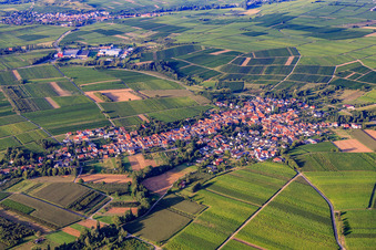 Wine-growing town from the southwest in Göcklingen in the state Rhineland-Palatinate, Germany