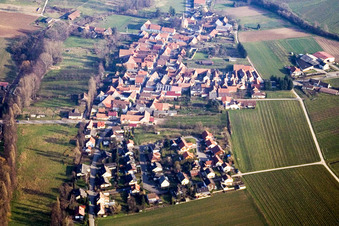 Aerial view of From the west in the district Heuchelheim in Heuchelheim-Klingen in the state Rhineland-Palatinate, Germany