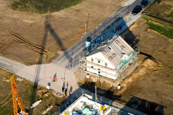 New development area Am Höhenweg in Kandel in the state Rhineland-Palatinate, Germany seen from above