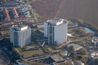 Oblique view of Hospital grounds of the Clinic BG Klinik Ludwigshafen in Ludwigshafen am Rhein in the state Rhineland-Palatinate