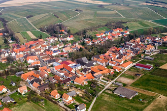 From the west in Dierbach in the state Rhineland-Palatinate, Germany