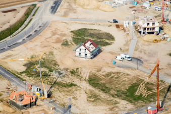 New development area Am Höhenweg in Kandel in the state Rhineland-Palatinate, Germany viewn from the air
