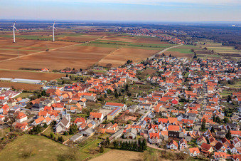 Raiffeisenstr in Minfeld in the state Rhineland-Palatinate, Germany seen from above