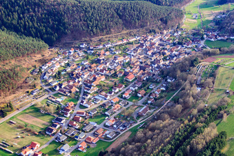 Village in the Palatinate Forest from the north in Vorderweidenthal in the state Rhineland-Palatinate, Germany