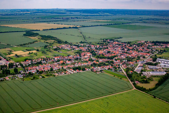From the northwest in the district Badeborn in Ballenstedt in the state Saxony-Anhalt, Germany