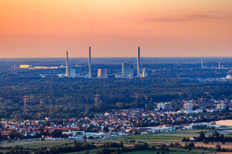 ENBW power plant on the Rhine in the district Daxlanden in Karlsruhe in the state Baden-Wuerttemberg, Germany from above