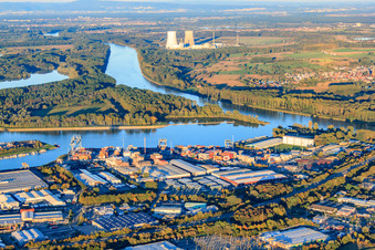 Hafenstraße industrial area with Smurfit Westrock Wellpappe Südwest, Ardagh Group and Hanewald Spedition in Germersheim in the state Rhineland-Palatinate, Germany