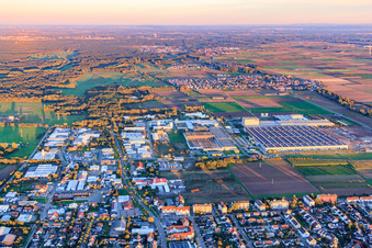 MAC Maschinen und Anlagen Componenten GmbH, Mercedes-Benz Logistics Center and PROWELL Progroup Board GmbH in the Interpark in Offenbach an der Queich in the state Rhineland-Palatinate, Germany