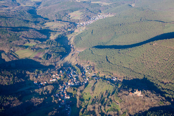 Aerial photograpy of Erlenbach, Berwartstein Castle in Erlenbach bei Dahn in the state Rhineland-Palatinate, Germany