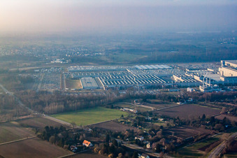 Oblique view of Mercedes Benz plant from the southeast in Rastatt in the state Baden-Wuerttemberg, Germany