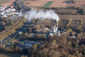 Building and production halls on the premises of Asphaltmischwerk Landau Juchem KG in Landau in der Pfalz in the state Rhineland-Palatinate, Germany