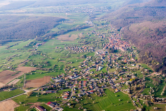 Village - view on the edge of agricultural fields and farmland in Oberbronn in Grand Est, France