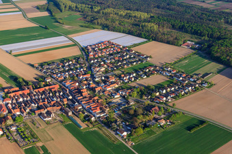 Nikolausstraße to Hatzenbühl in the district Hayna in Herxheim bei Landau in the state Rhineland-Palatinate, Germany