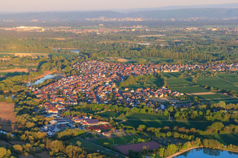 Village view from the Epple to the Rhine from the west in Neuburg am Rhein in the state Rhineland-Palatinate, Germany