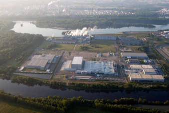 Aerial view of Oberwald industrial area in Wörth am Rhein in the state Rhineland-Palatinate, Germany