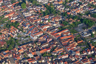 Aerial view of Mittlere Ortstraße from the east in Rülzheim in the state Rhineland-Palatinate, Germany