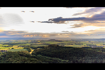 Thunderstorm atmosphere behind the Stoppelberg in the district Rolfzen in Steinheim in the state North Rhine-Westphalia, Germany