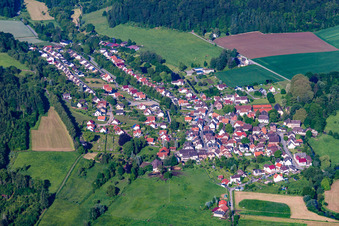 From the northeast in the district Bruchhausen in Höxter in the state North Rhine-Westphalia, Germany