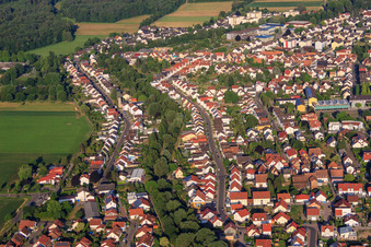 Lietzelhorster Straße and Kettelerstraße left and right of the Klingbach-Tankgraben in Herxheim bei Landau in the state Rhineland-Palatinate, Germany