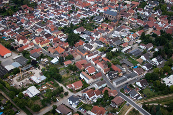 Oblique view of City view of the city area of in the district Roxheim in Bobenheim-Roxheim in the state Rhineland-Palatinate