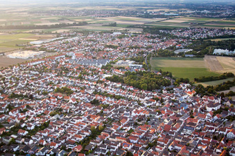 City view of the city area of in the district Roxheim in Bobenheim-Roxheim in the state Rhineland-Palatinate viewn from the air