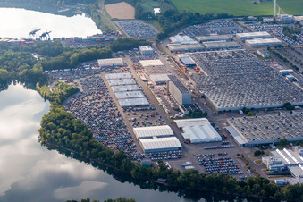 Building and production halls on the premises of Daimler Automobilwerk Woerth in Woerth am Rhein in the state Rhineland-Palatinate, Germany out of the air