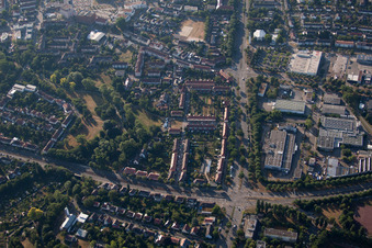 Rheinhafenstrasse, B36 in the district Daxlanden in Karlsruhe in the state Baden-Wuerttemberg, Germany