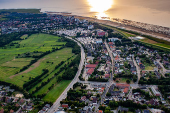 From the east in the district Döse in Cuxhaven in the state Lower Saxony, Germany
