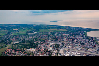 From the east in the district Süder- und Westerwisch in Cuxhaven in the state Lower Saxony, Germany