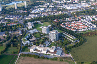 Bird's eye view of BG Accident Clinic in the district Oggersheim in Ludwigshafen am Rhein in the state Rhineland-Palatinate, Germany