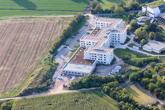 Oblique view of BG Accident Clinic in the district Oggersheim in Ludwigshafen am Rhein in the state Rhineland-Palatinate, Germany