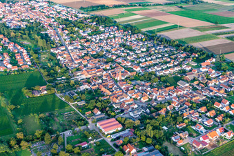 Oblique view of District Niederhochstadt in Hochstadt in the state Rhineland-Palatinate, Germany