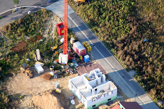 Aerial photograpy of New development area Am Höhenweg in Kandel in the state Rhineland-Palatinate, Germany
