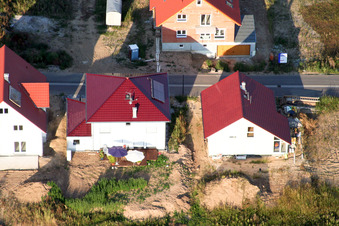 Bird's eye view of New development area Am Höhenweg in Kandel in the state Rhineland-Palatinate, Germany