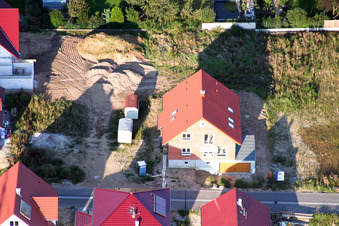 New development area Am Höhenweg in Kandel in the state Rhineland-Palatinate, Germany viewn from the air