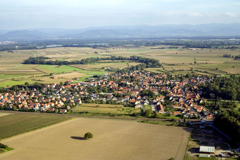 From the west in Roppenheim in the state Bas-Rhin, France