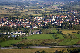 Oblique view of Town View of the streets and houses of the residential areas in the district Urloffen in Appenweier in the state Baden-Wurttemberg