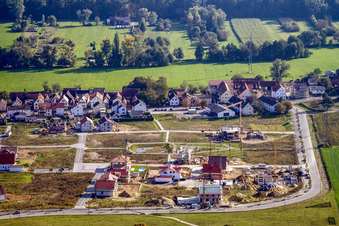 Drone recording of New development area Am Höhenweg in Kandel in the state Rhineland-Palatinate, Germany
