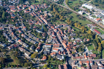 School building of the Ludwig-Marum-Gymnasium Pfinztal in the district Berghausen in Pfinztal in the state Baden-Wurttemberg from above