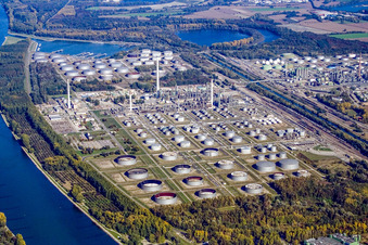Aerial photograpy of Refinery MIRO Shell/ExxonMobil/Ruhr Oel/Conoco Karlsruhe refinery in the district Knielingen in Karlsruhe in the state Baden-Wuerttemberg, Germany