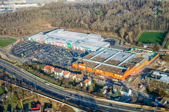 Globus hardware store in the Maximilian Center in the district Maximiliansau in Wörth am Rhein in the state Rhineland-Palatinate, Germany seen from above