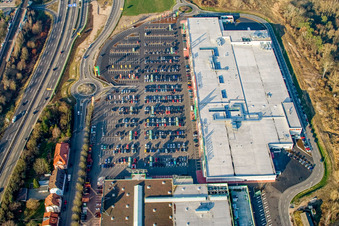 Market baptism in the Maximilian Center in the district Maximiliansau in Wörth am Rhein in the state Rhineland-Palatinate, Germany seen from above
