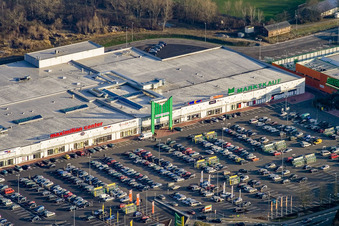 Market baptism in the Maximilian Center in the district Maximiliansau in Wörth am Rhein in the state Rhineland-Palatinate, Germany from above